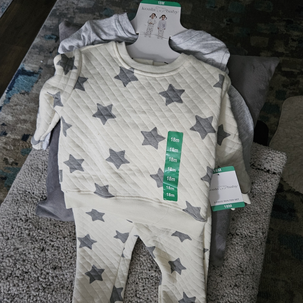 NWT Koala Baby Starry Gray and White Kids Jogger Set - 18mo - Picture 3 of 4
